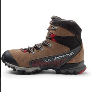 La Sportiva
Nucleo High GTX Hiking Boots - Women's